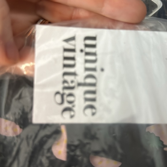 NWT Unique Vintage black & pink strawberry print O’Hara dress - Picture 5 of 5